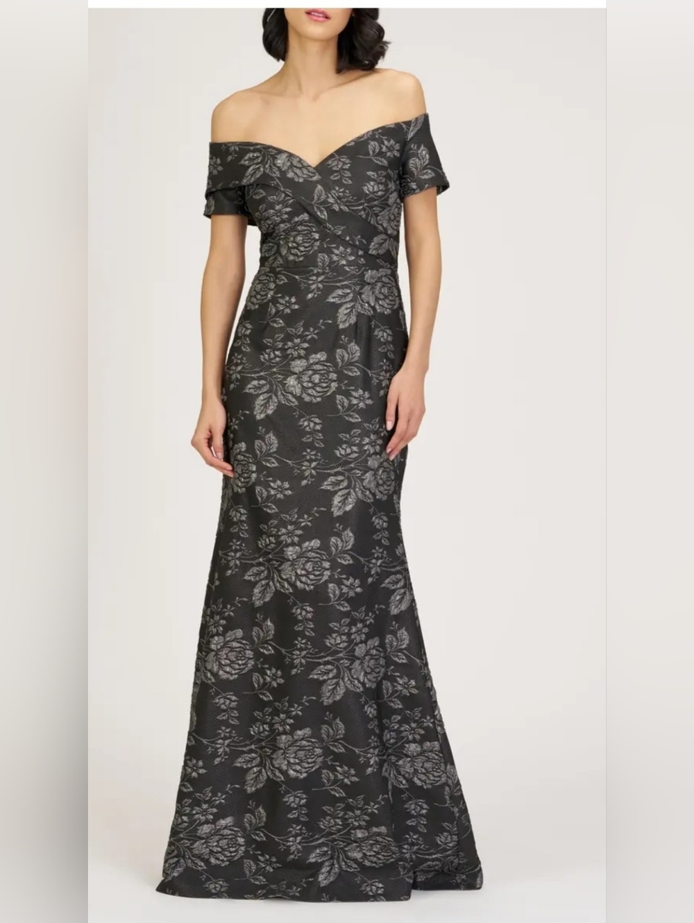 Rosalina Floral Jacquard Mermaid Gown
JS Collections.